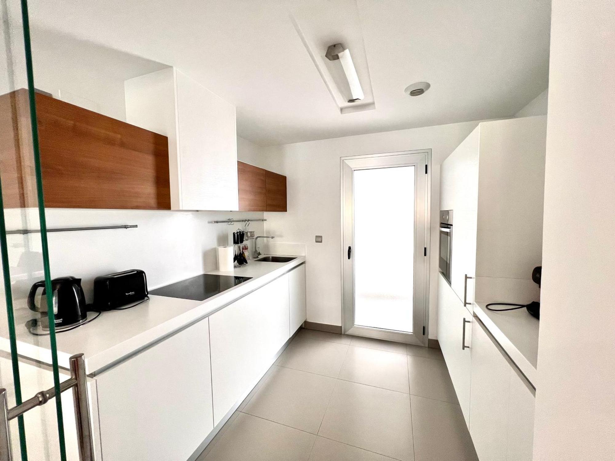 Lovely Perfect Location Apartment *